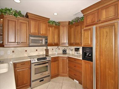 Full-size kitchen